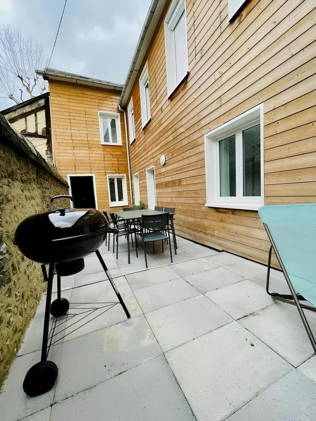 Maison Familiale Avec Exterieur Menage Et Linges Inclus Rouen Luaran gambar