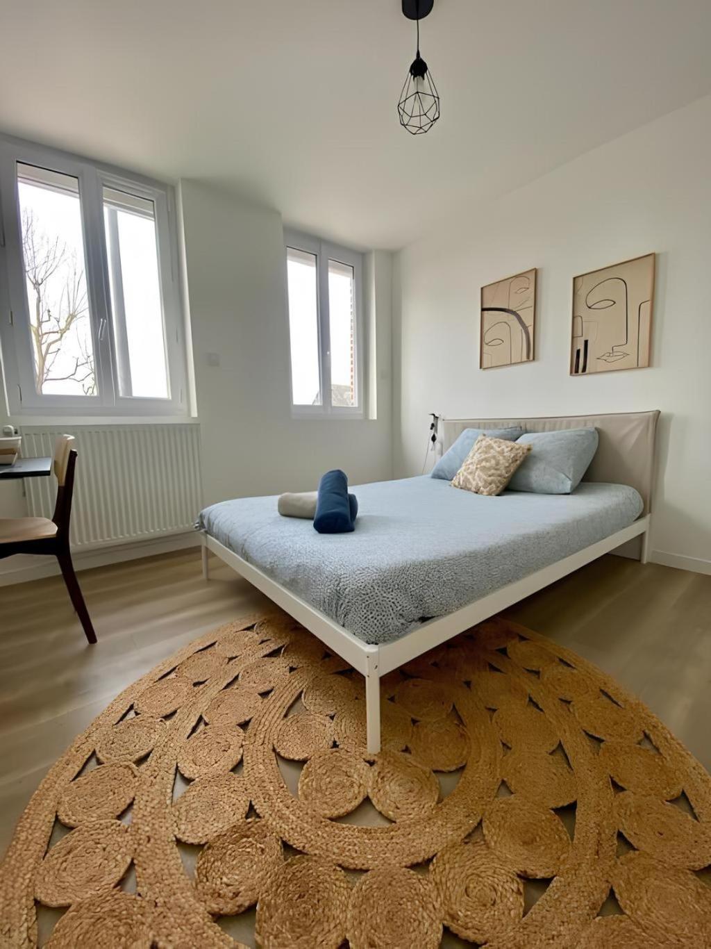 Maison Familiale Avec Exterieur Menage Et Linges Inclus Rouen Luaran gambar