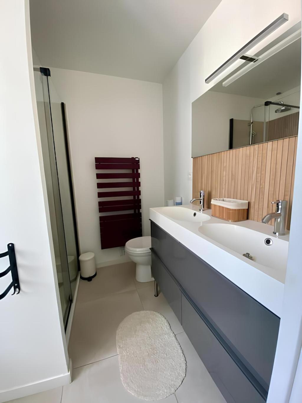 Maison Familiale Avec Exterieur Menage Et Linges Inclus Rouen Luaran gambar